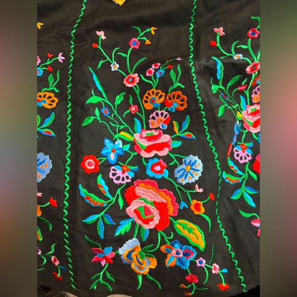 Linea Louis Dell'Olio Black Colorful Floral Embroidered Skirt Woman's Sz 12 NWT - Picture 7 of 9